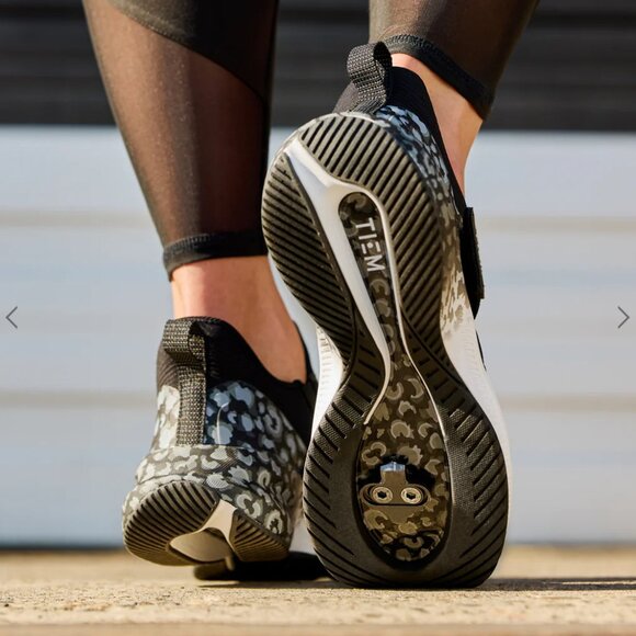 Tiem spin shoes Lynx  Black Leopard Women's Cycling Shoe size 9.5 - Picture 2 of 11